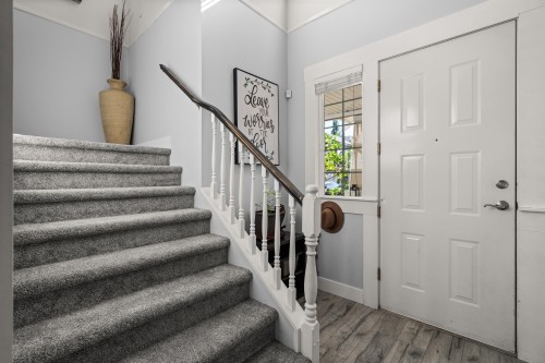 10071 240A Street, Maple Ridge, BC 