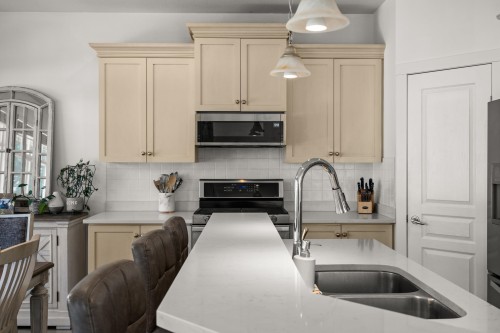 10071 240A Street, Maple Ridge, BC 