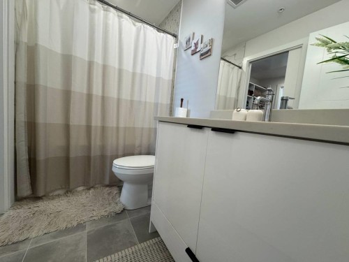 402-11655 Fraser St, Maple Ridge, BC 