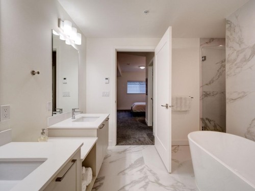 201-710 School Road, Gibsons, BC 