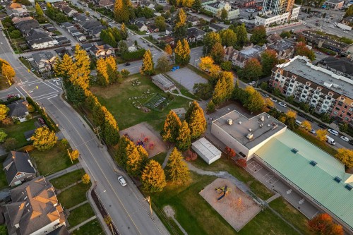 403-828 Gauthier Avenue, Coquitlam, BC 