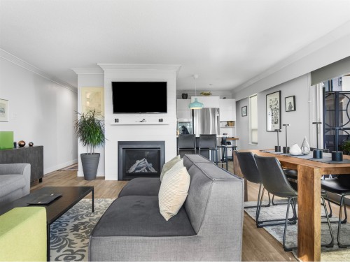 306-134 20Th Street W, North Vancouver, BC 