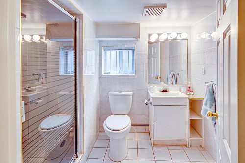 96 40Th Avenue W, Vancouver, BC 