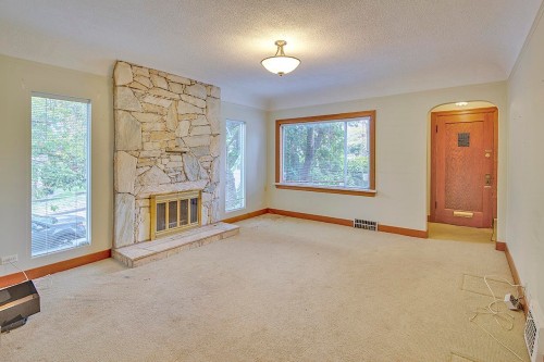 96 40Th Avenue W, Vancouver, BC 