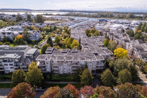 125-5700 Andrews Road, Richmond, BC 