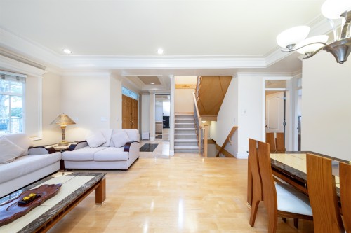 260 63Rd Avenue W, Vancouver, BC 