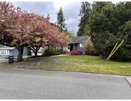 939 Selkirk Crescent, Coquitlam, BC 