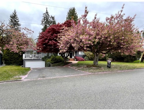 939 Selkirk Crescent, Coquitlam, BC 