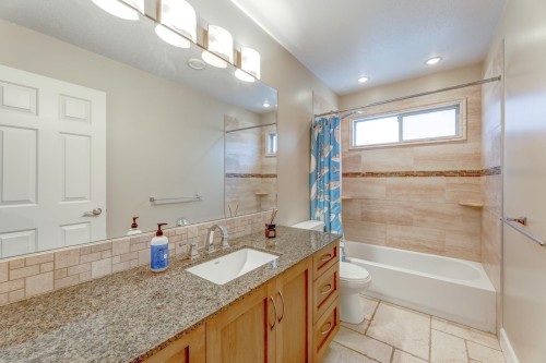 22970 126 Avenue, Maple Ridge, BC 