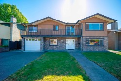 7122 Paulus Court  Burnaby, BC V5A 1N2