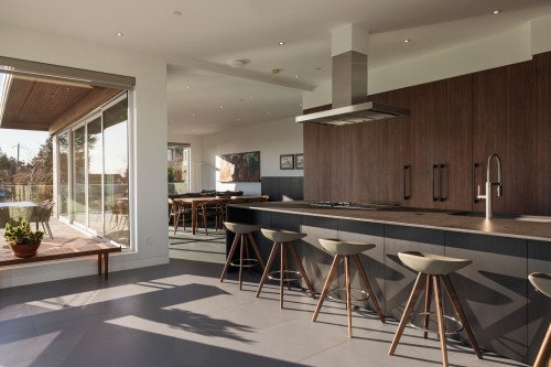 1715 22Nd Street, West Vancouver, BC 