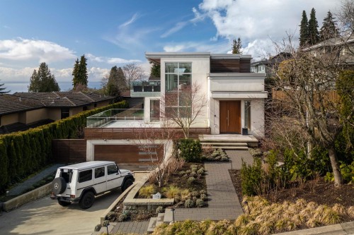 1715 22Nd Street, West Vancouver, BC 