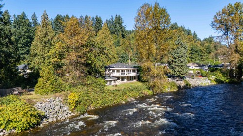 682 Seymour Boulevard  North Vancouver, BC V7J 2J6