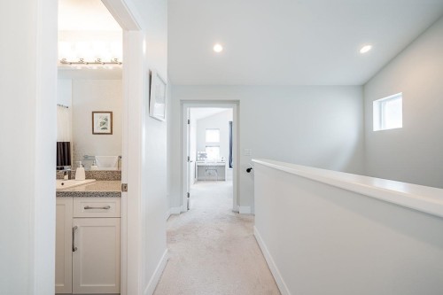 10489 Robertson Street, Maple Ridge, BC 