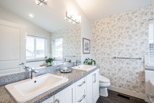 10489 Robertson Street, Maple Ridge, BC 