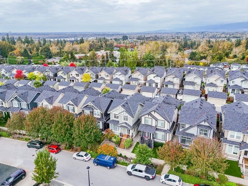 10489 Robertson Street, Maple Ridge, BC 