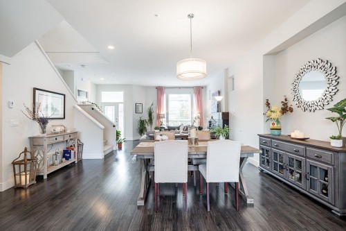 10489 Robertson Street, Maple Ridge, BC 