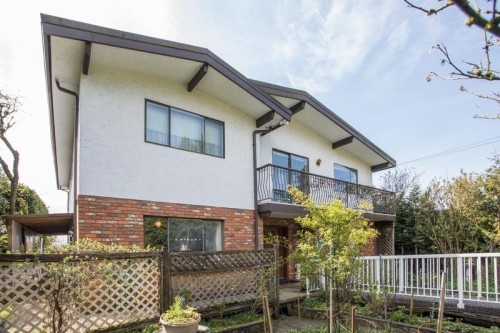 635 Keith Road E, North Vancouver, BC 
