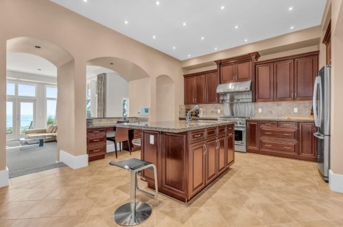 1437 Bramwell Road, West Vancouver, BC 