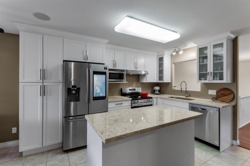 11469 207 Street, Maple Ridge, BC 