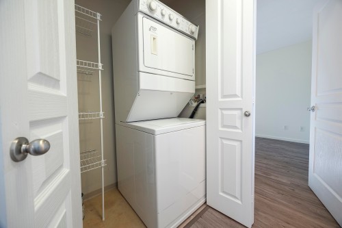 310-9339 University Crescent, Burnaby, BC 