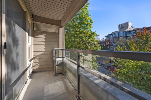 310-9339 University Crescent, Burnaby, BC 