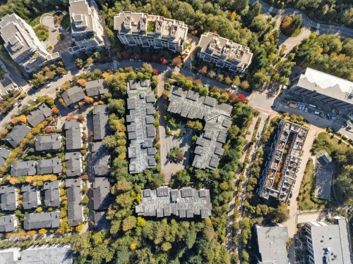 310-9339 University Crescent, Burnaby, BC 