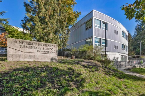 310-9339 University Crescent, Burnaby, BC 