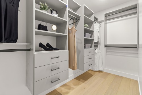 970 Laurel Court, Coquitlam, BC 