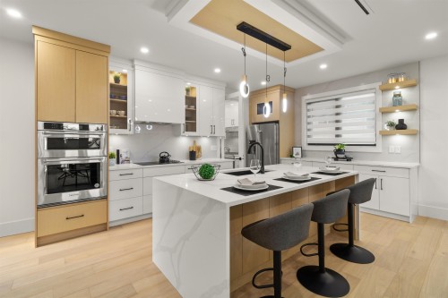 970 Laurel Court, Coquitlam, BC 