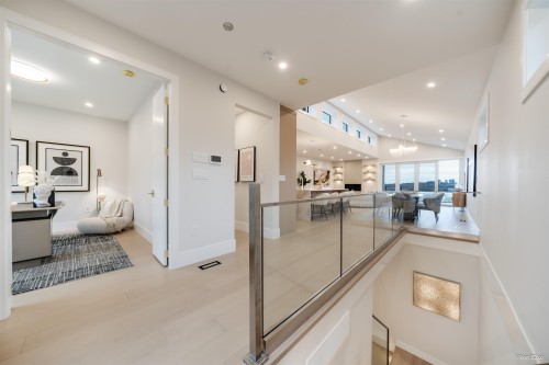 971 Adderley Street, North Vancouver, BC 