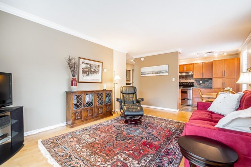 204-2150 Bellevue Avenue, West Vancouver, BC 