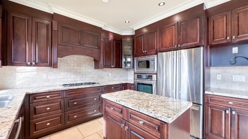 2978 21St Avenue W, Vancouver, BC 