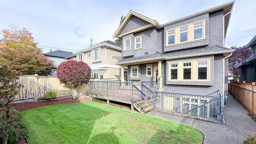 2978 21St Avenue W, Vancouver, BC 