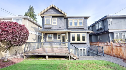 2978 21St Avenue W, Vancouver, BC 