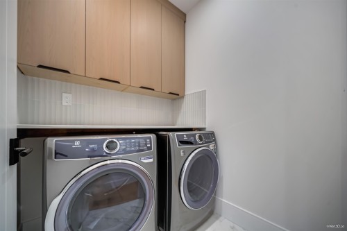 973 Adderley Street, North Vancouver, BC 