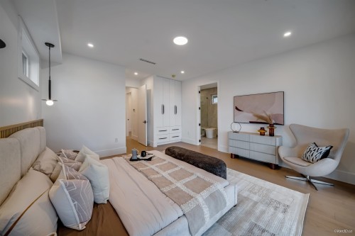 973 Adderley Street, North Vancouver, BC 