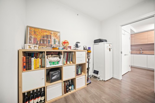 1610-652 Whiting Way, Coquitlam, BC 