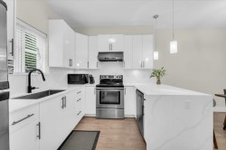 206-3888 Norfolk Street  Burnaby, BC V5G 1E5