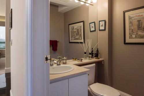 19A-328 Taylor Way, West Vancouver, BC 