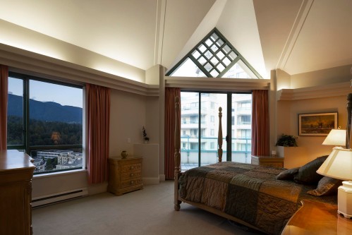 19A-328 Taylor Way, West Vancouver, BC 