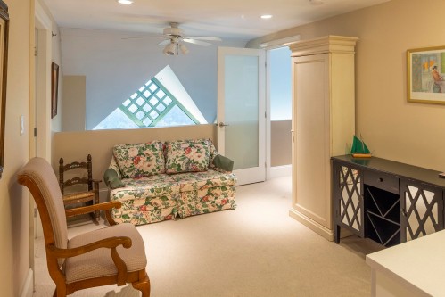 19A-328 Taylor Way, West Vancouver, BC 