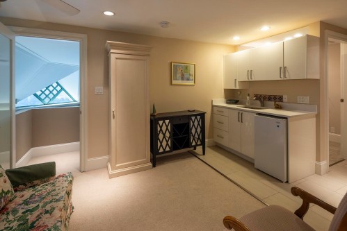 19A-328 Taylor Way, West Vancouver, BC 