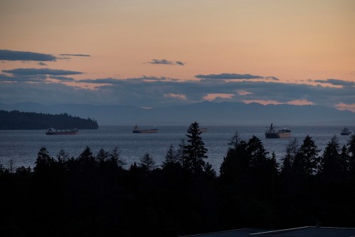 19A-328 Taylor Way, West Vancouver, BC 