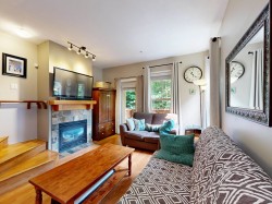 227-15 Sixth Avenue  New Westminster, BC V3L 1T1