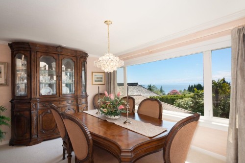 4228 Rockridge Crescent, West Vancouver, BC 