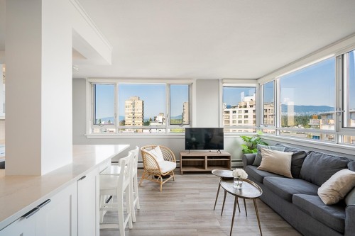 1206-1850 Comox Street  Vancouver, BC V6G 1R3