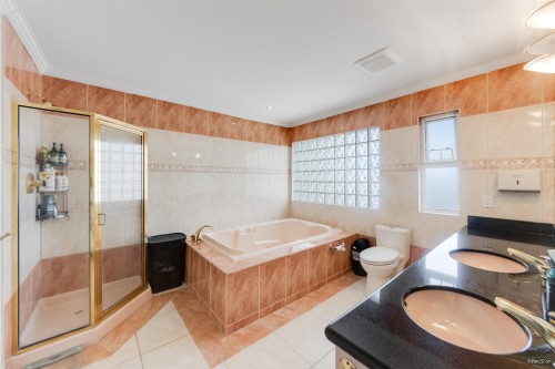 10320 Scotsdale Avenue, Richmond, BC 