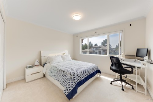 10320 Scotsdale Avenue, Richmond, BC 