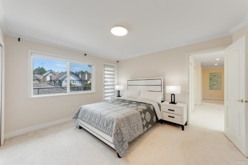 10320 Scotsdale Avenue, Richmond, BC 